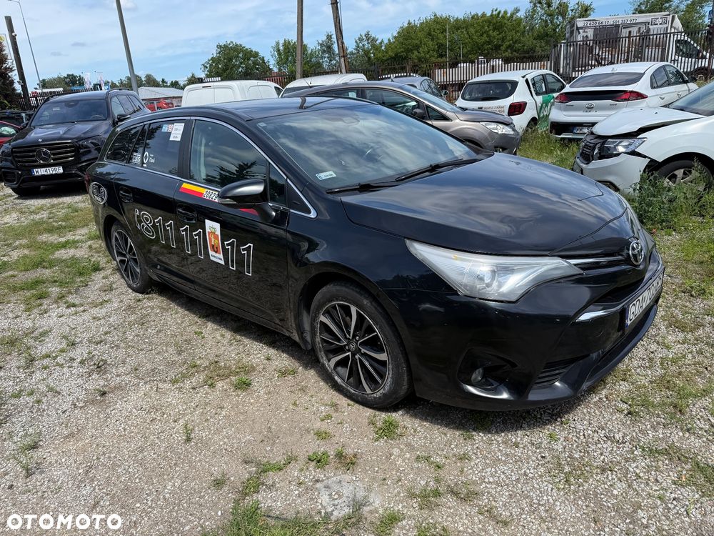 Toyota Avensis 1.8 Premium - 2