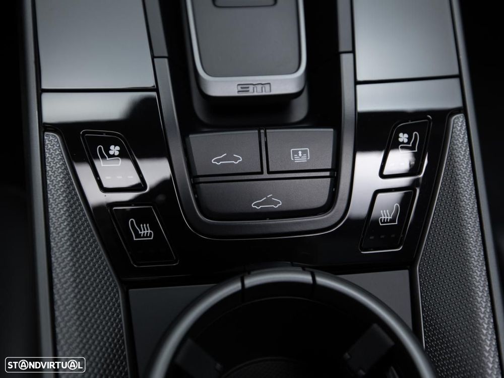 Porsche 911 (992) - 32