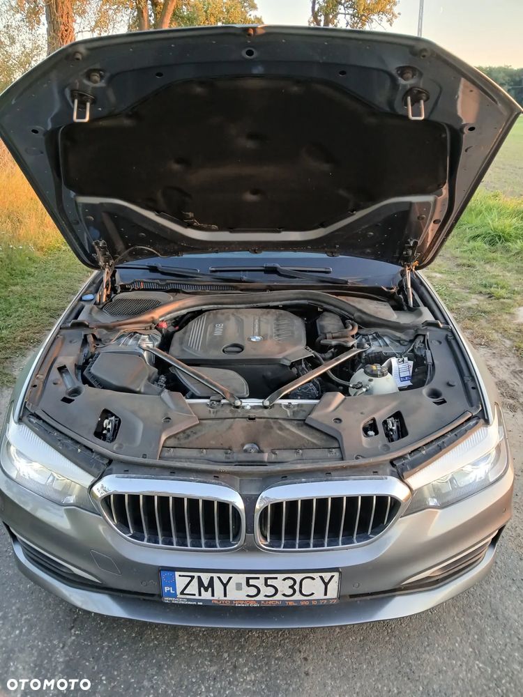 BMW Seria 5 520d Touring - 12