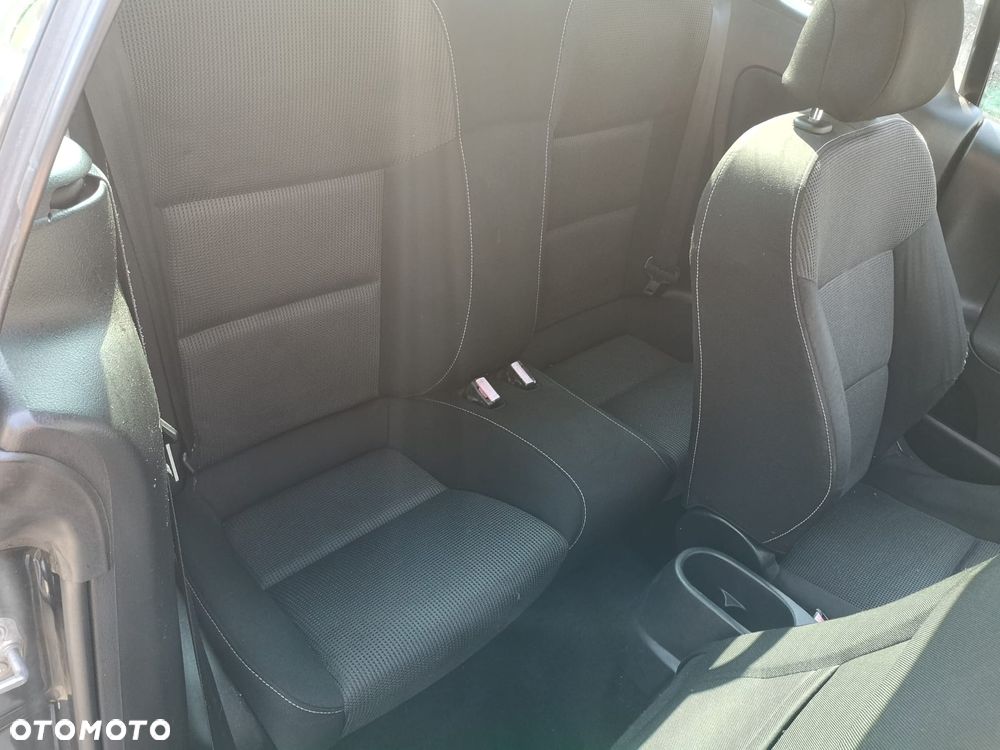 Peugeot 207 CC - 16