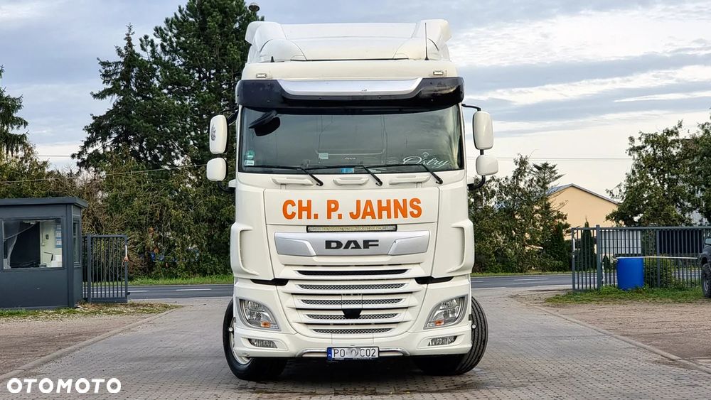 DAF XF 106