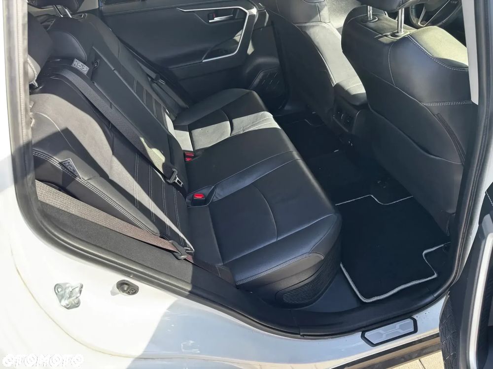Toyota RAV4 2.5 4x4 Hybrid Executive - 13