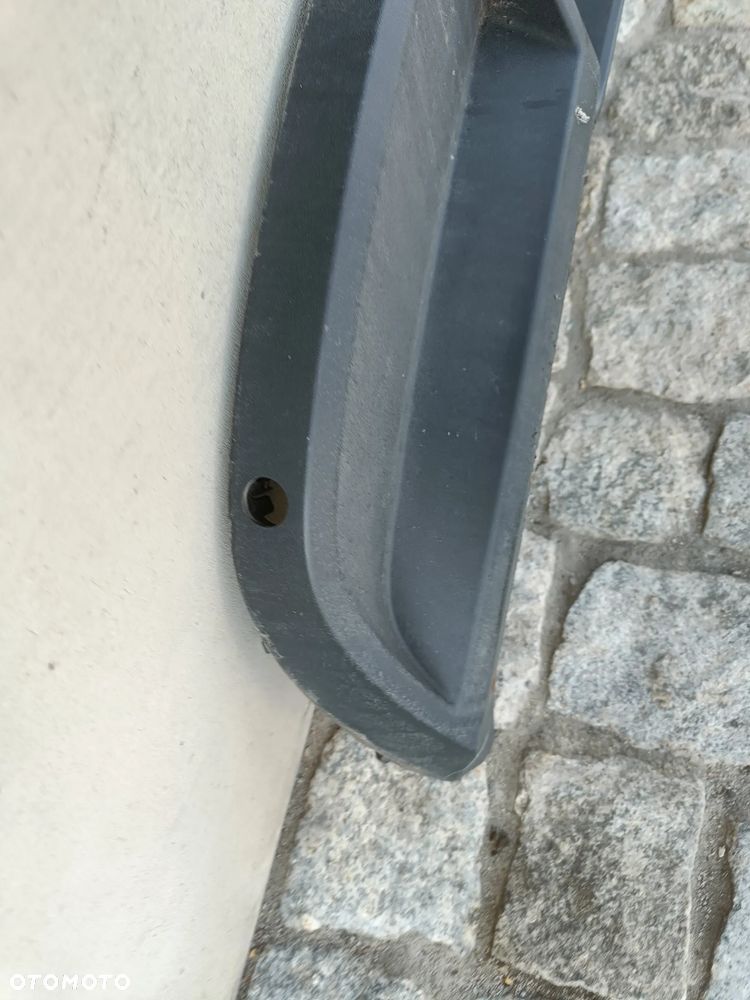 Dokładka zderzaka Skoda Superb 3 III Sedan Spojler płyta dolna zderzaka Tylnego 3V5807521 - 2