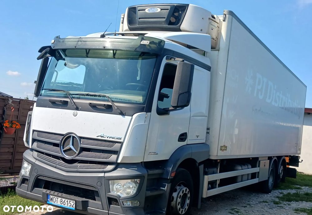 Mercedes-Benz ACTROS - 1