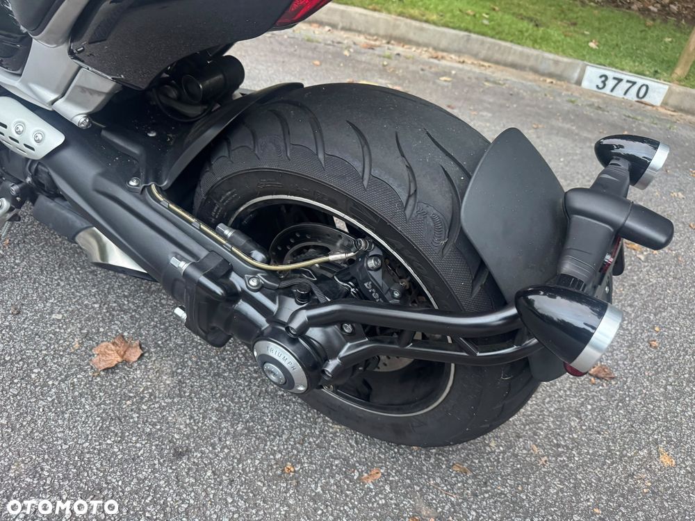 Triumph Rocket - 19