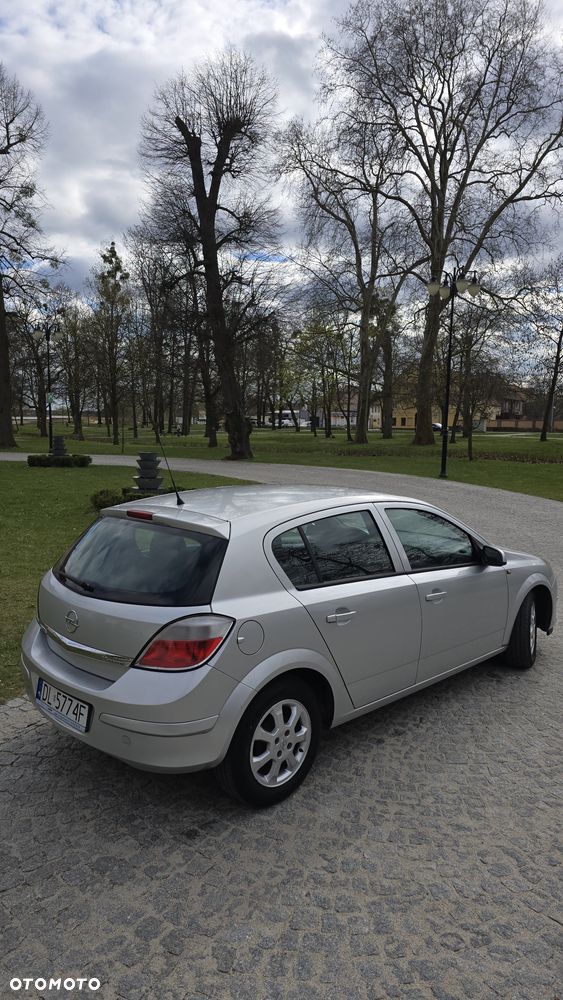 Opel Astra 1.6 Enjoy - 8