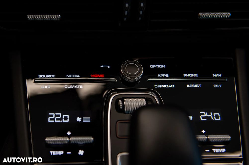 Porsche Cayenne - 27