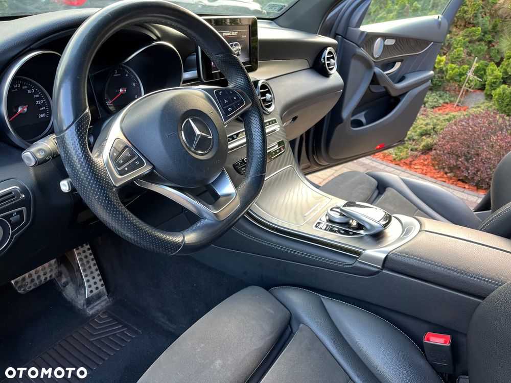 Mercedes-Benz GLC - 18