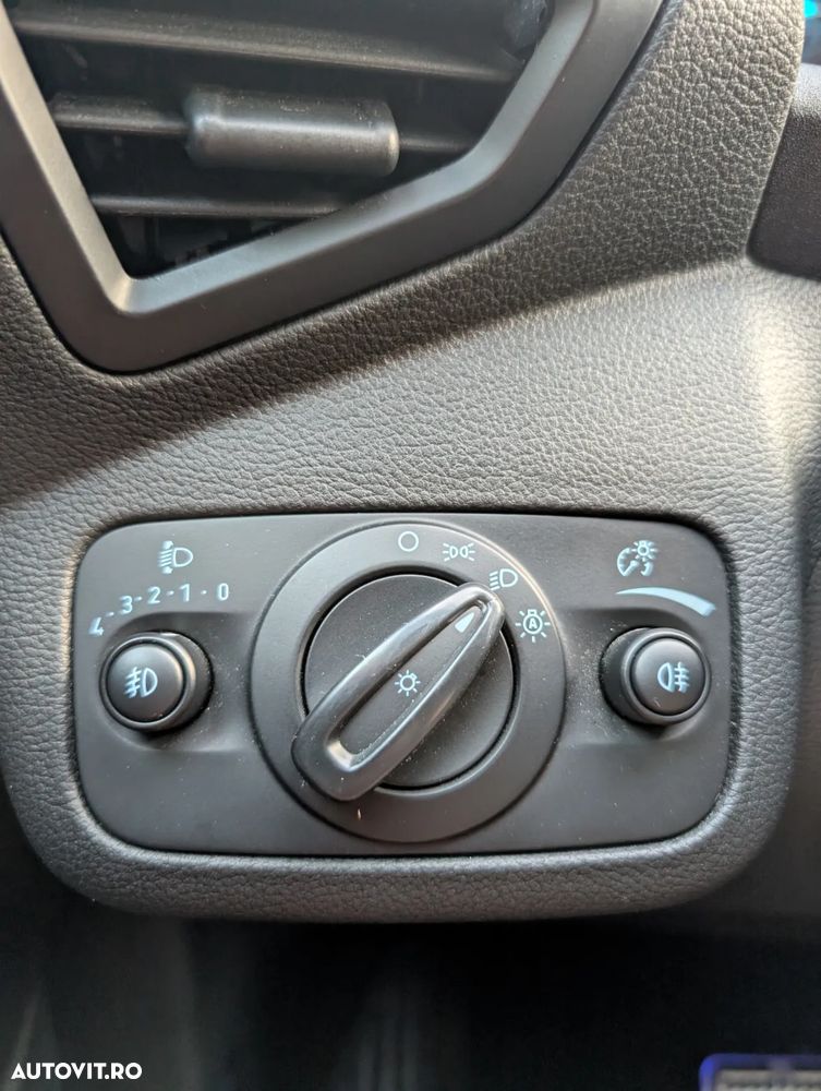 Ford Kuga 2.0 TDCi 4WD Powershift ST-Line - 14