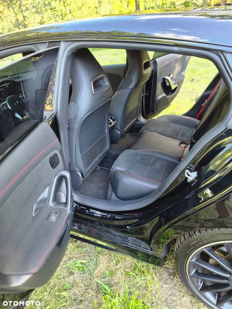 Mercedes-Benz CLA AMG 35 4-Matic 7G-DCT - 18