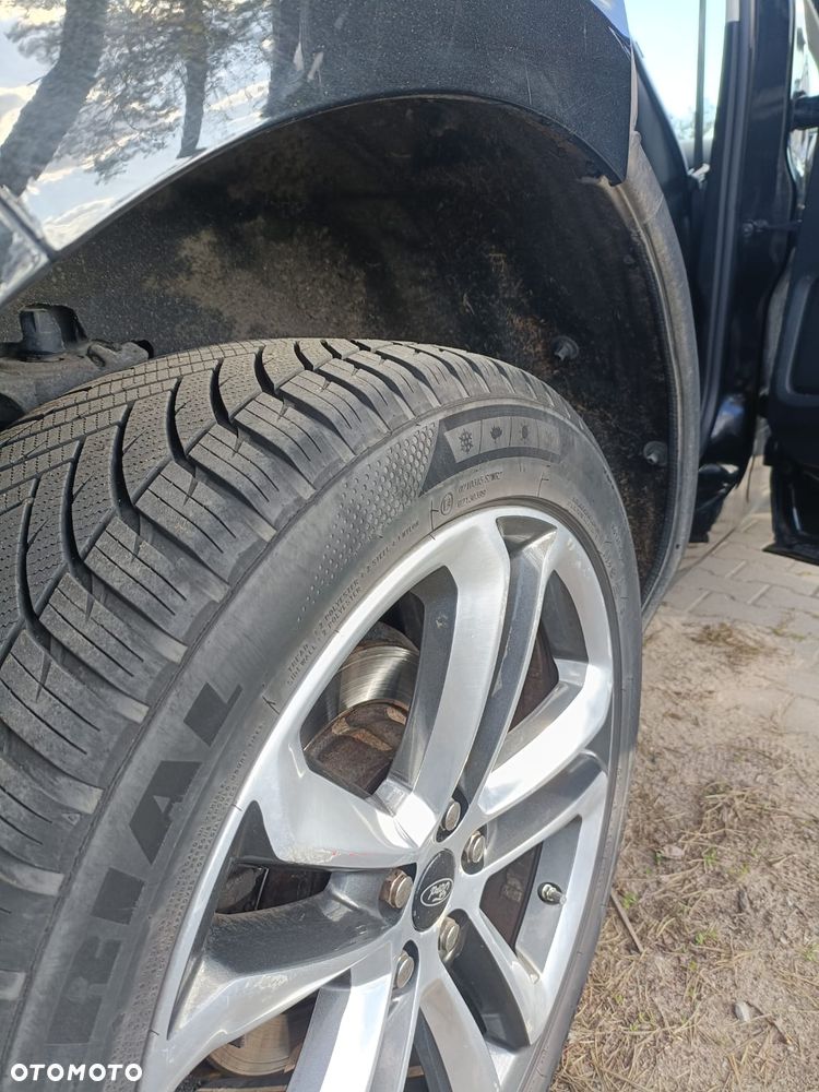 Ford Edge - 11
