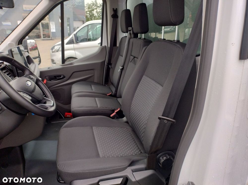 Ford Transit - 13