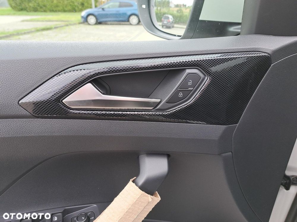 Volkswagen T-Cross 1.0 TSI Life Plus - 17