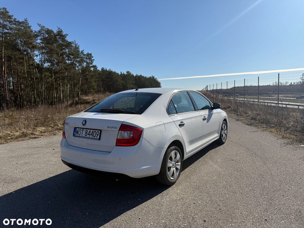 Skoda RAPID - 4