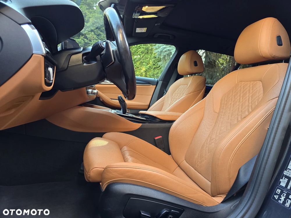 BMW Seria 5 530d xDrive mHEV M Sport sport - 19
