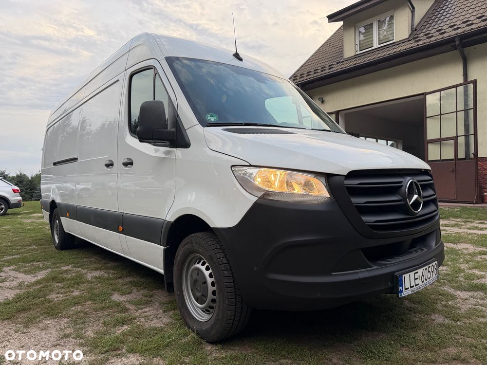Mercedes-Benz Sprinter - 2