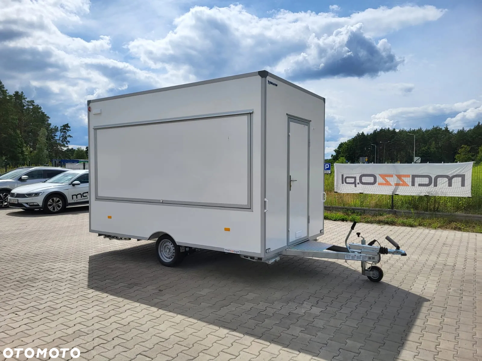 Niewiadów DOSTAWA 360x203x230! Przyczepa HANDLOWA Gastronomiczna dwuosiowa H13361H Ściany z LAMINATU! Jedno okno Koła 13C! - 11