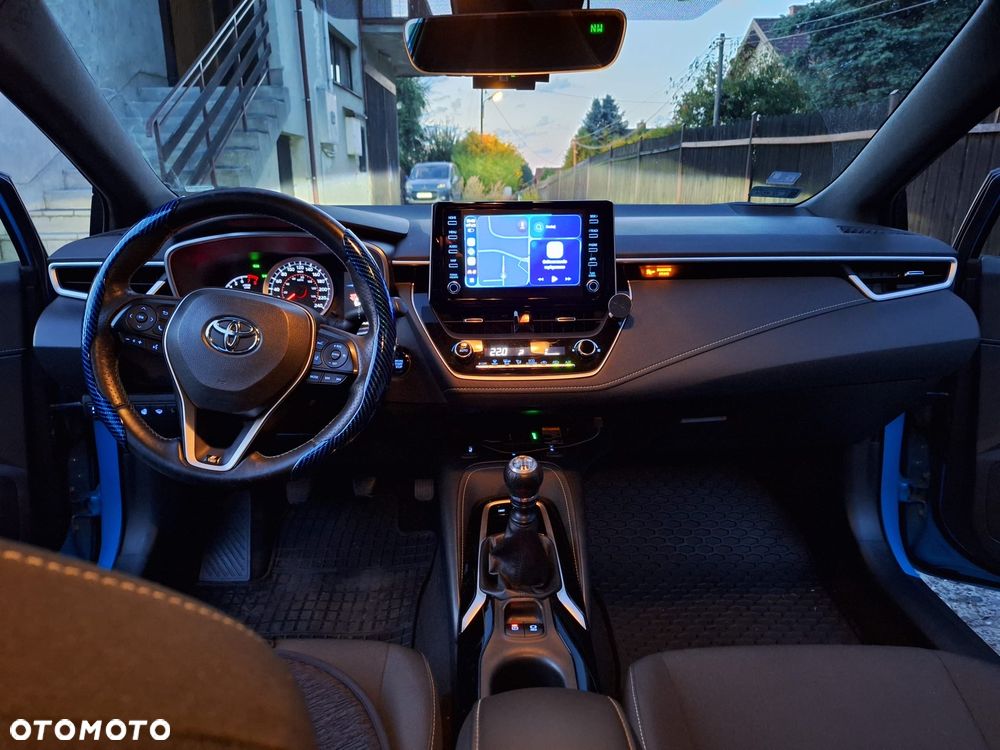 Toyota Corolla - 5