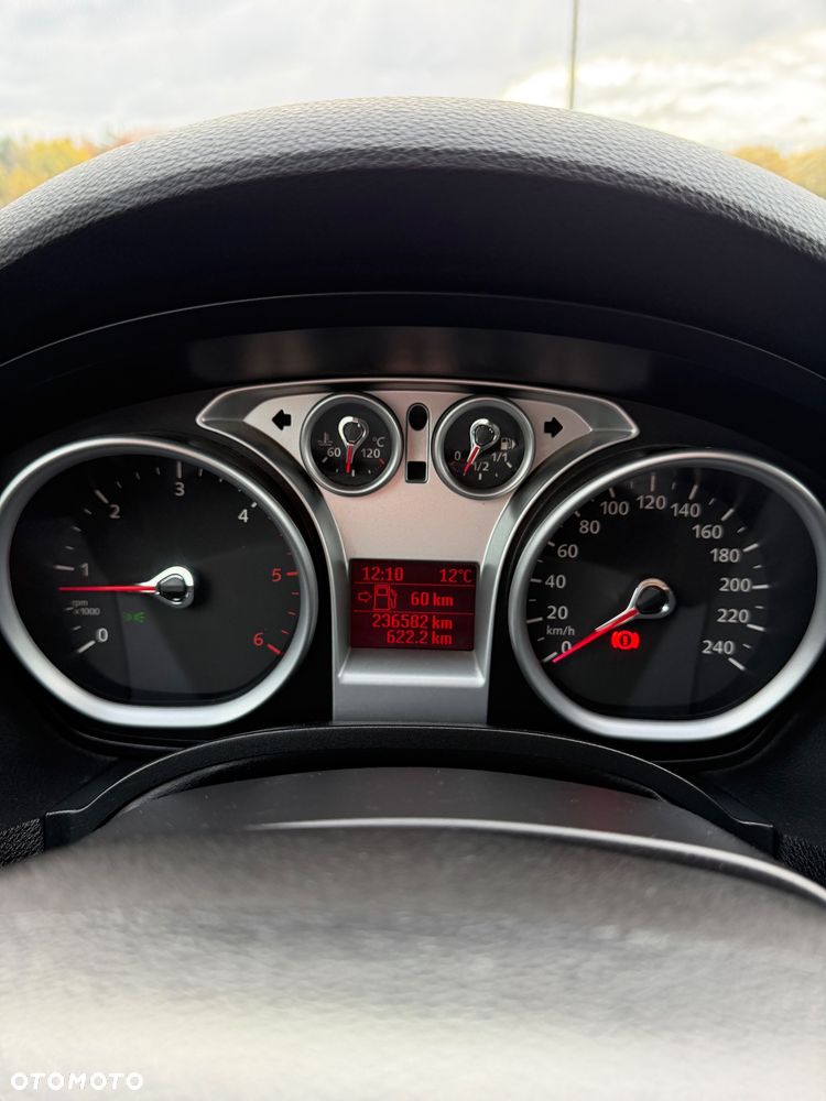 Ford Kuga - 26