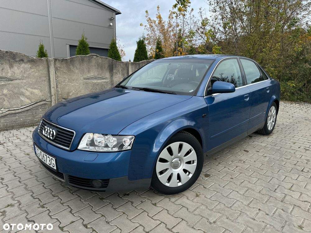Audi A4 - 1