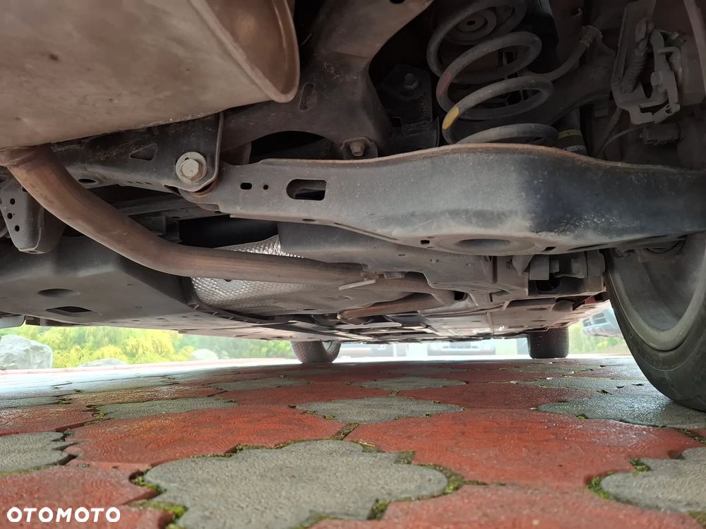 Toyota Prius Hybrid Executive - 11