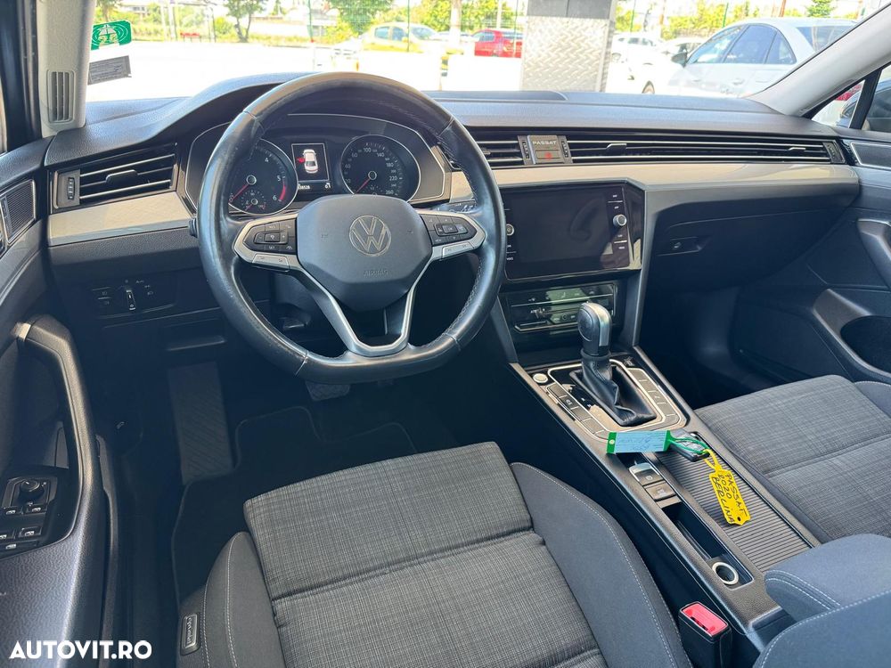 Volkswagen Passat 2.0 TDI DSG Comfortline - 12