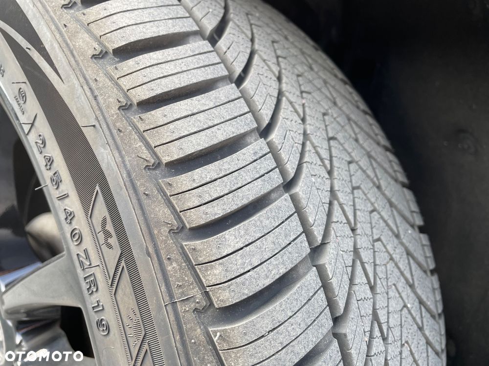 BMW Seria 5 528i xDrive Luxury Line - 29