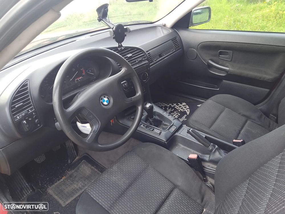 BMW 316 i - 12