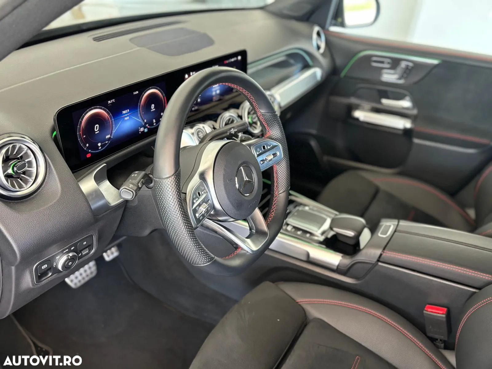 Mercedes-Benz GLB 200 4Matic 8G-DCT AMG Line - 16