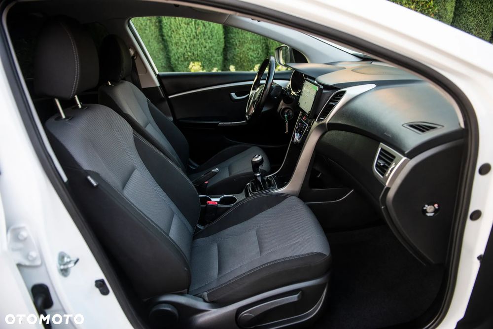 Hyundai i30 1.4 Comfort - 37
