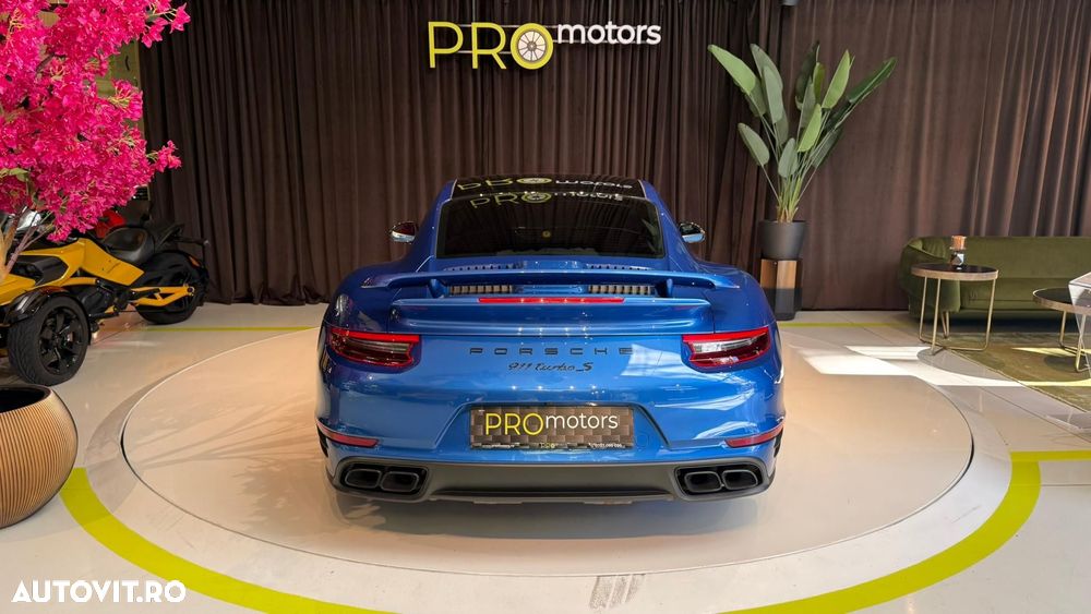 Porsche 911-TURBO-S - 6