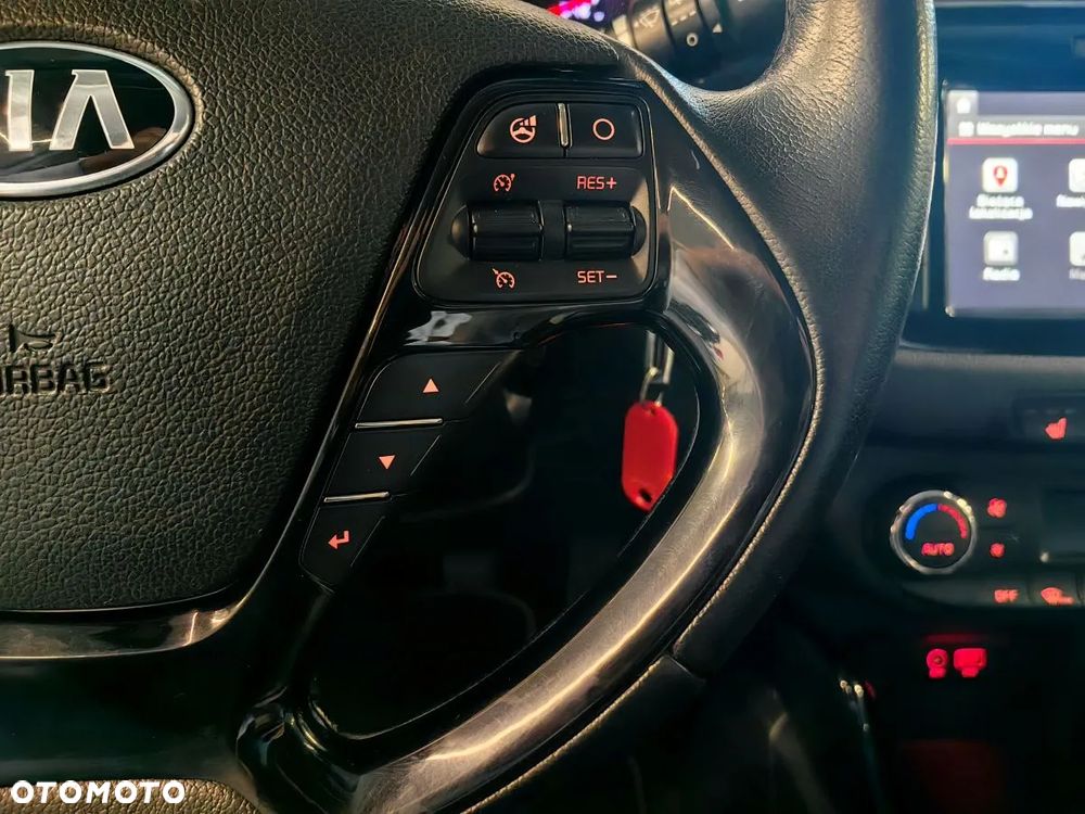 Kia Ceed Cee'd 1.6 GDI L Business Line - 15