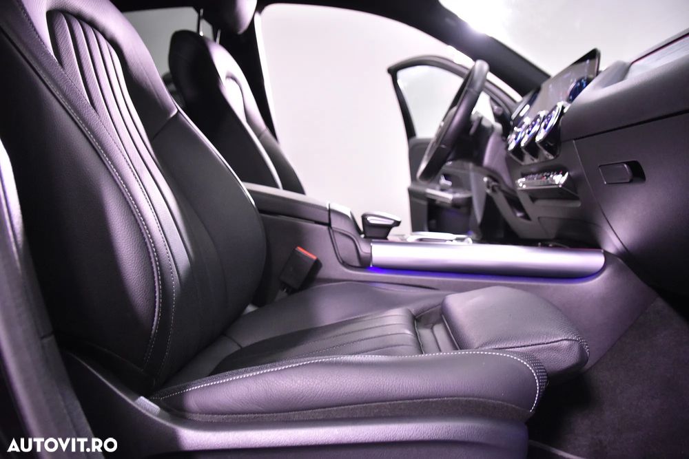 Mercedes-Benz GLA 250 e 8G-DCT - 11