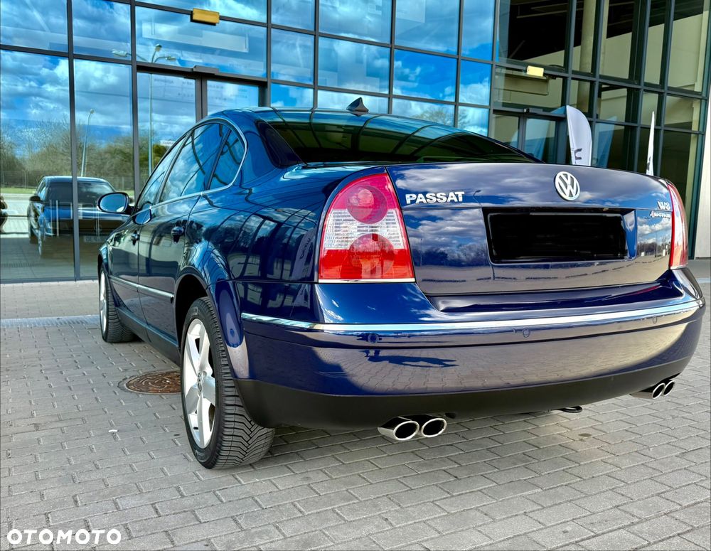 Volkswagen Passat - 4