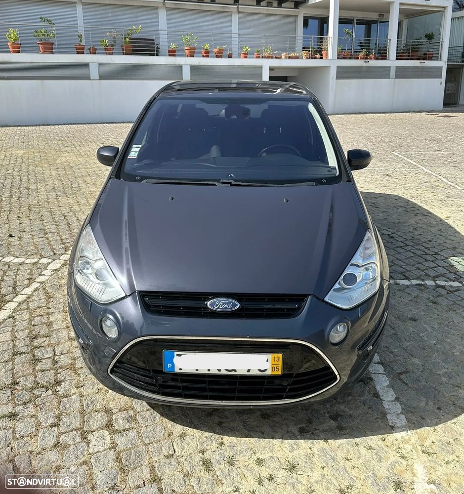 Ford S-Max 2013 photo 2