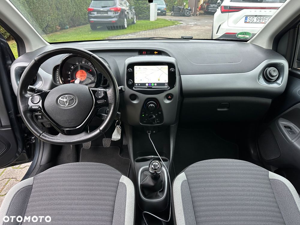 Toyota Aygo x-clusiv - 16