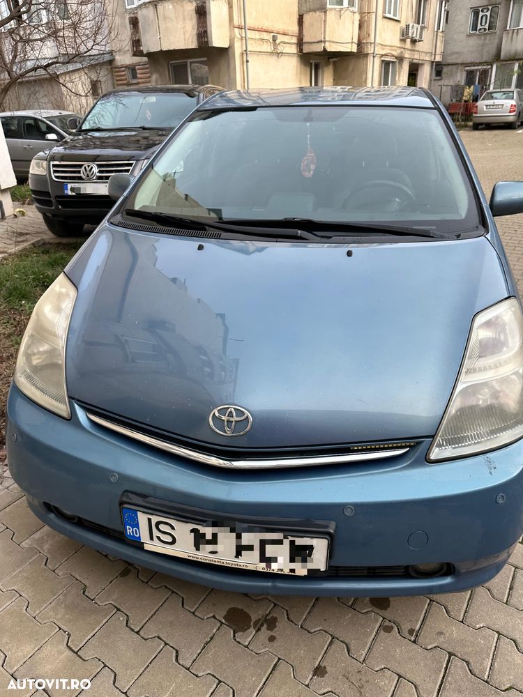 Toyota Prius (Hybrid) Luna - 1