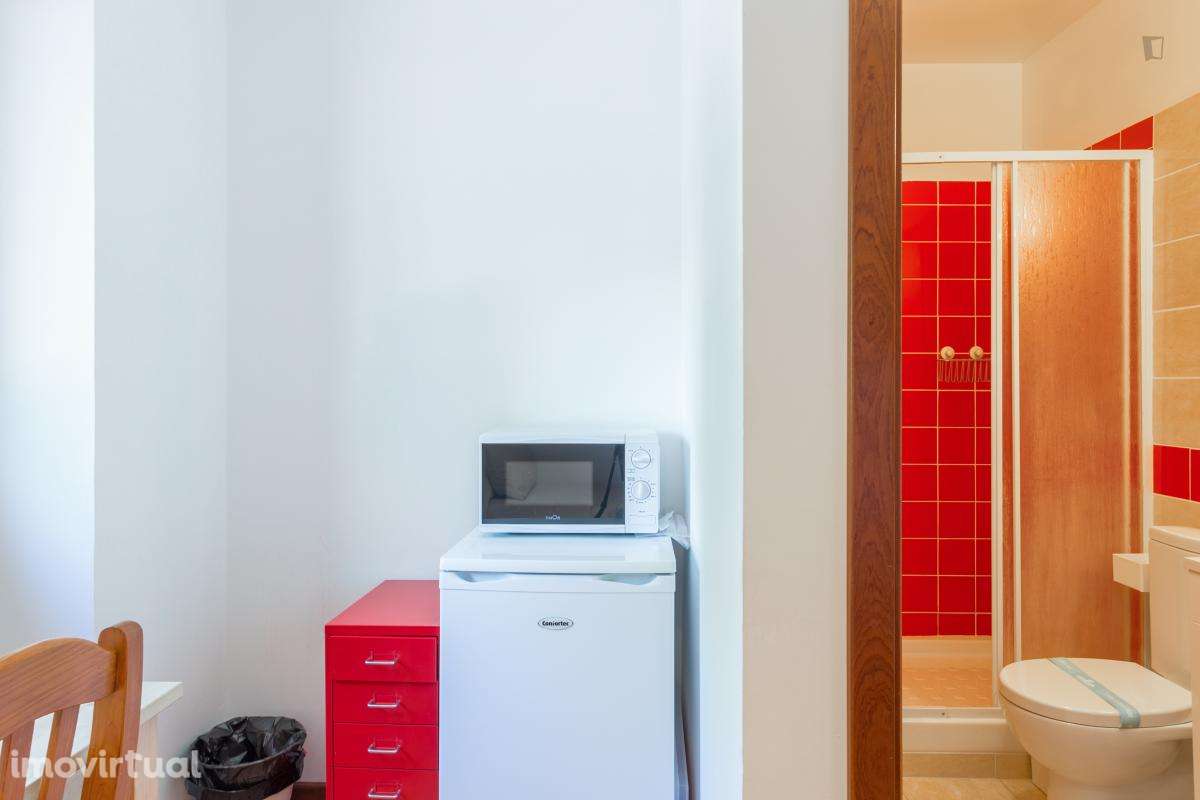 Quarto - localizado em Paranhos Porto - Grande imagem: 4/14