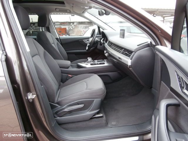 Audi Q7 3.0 TDi E-tron quattro Tiptronic - 49