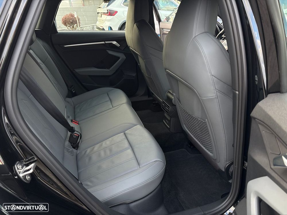 Audi A3 Sportback 40 TFSIe S line - 27