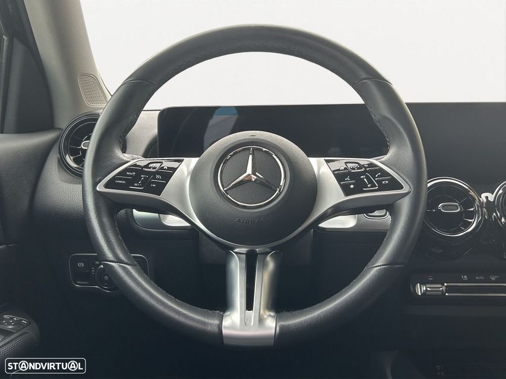 Mercedes-Benz GLB 180 — fotografia 10