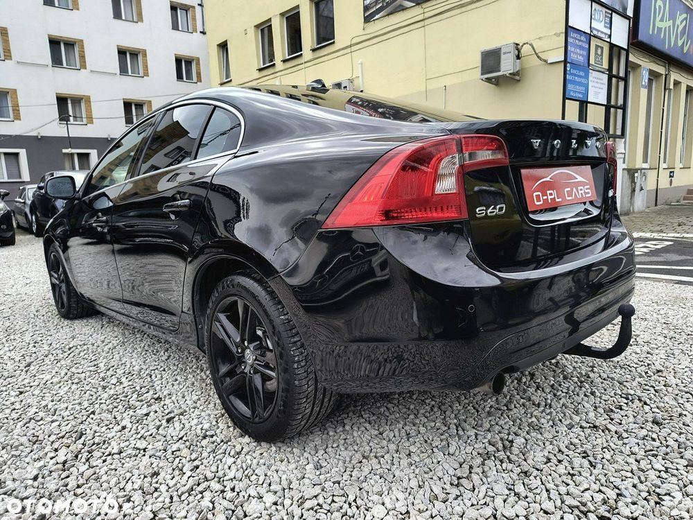 Volvo S60 D2 Drive-E Momentum - 24