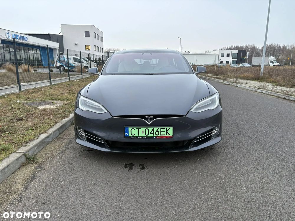 Tesla Model S Long Range - 3