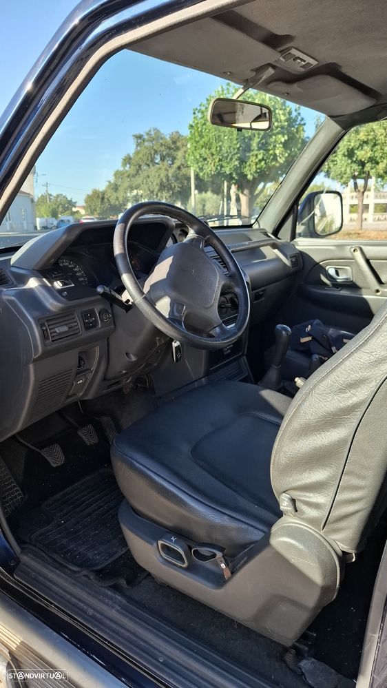 Mitsubishi Pajero 2.8 TD GLS - 6