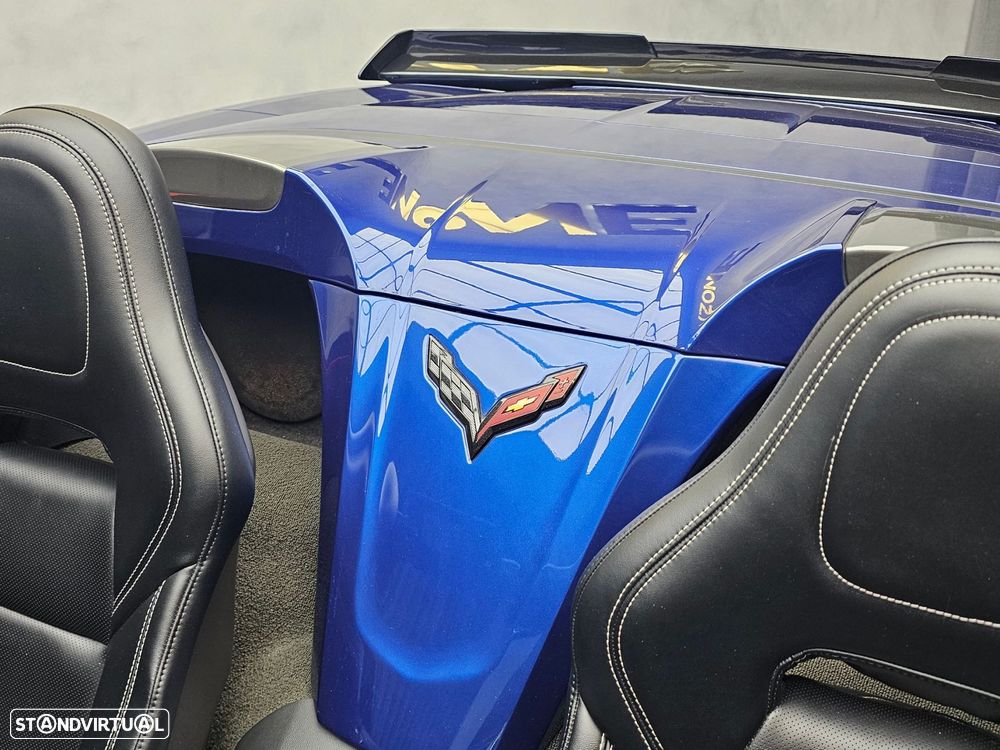 Chevrolet Corvette Stingray 3LT 6.2 V8 Auto - 24
