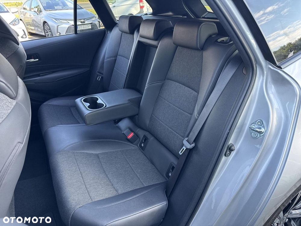 Toyota Corolla 2.0 Hybrid Comfort - 23