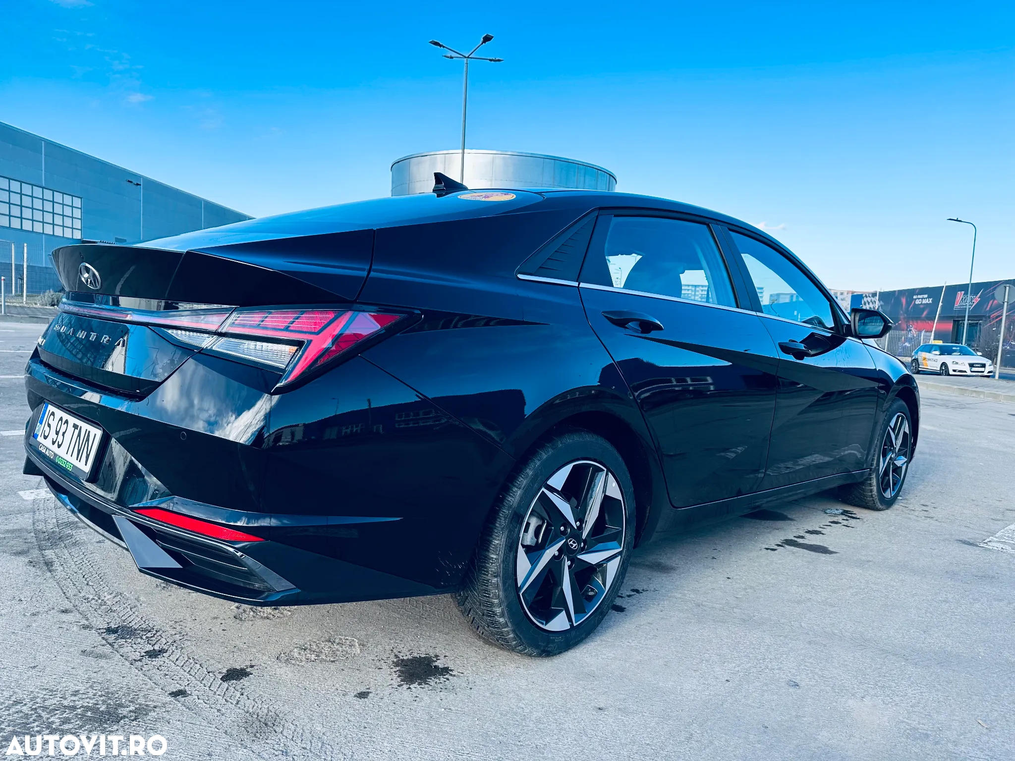 Hyundai Elantra 1.6 l 123 CP 6MT Exclusive Navi - 8
