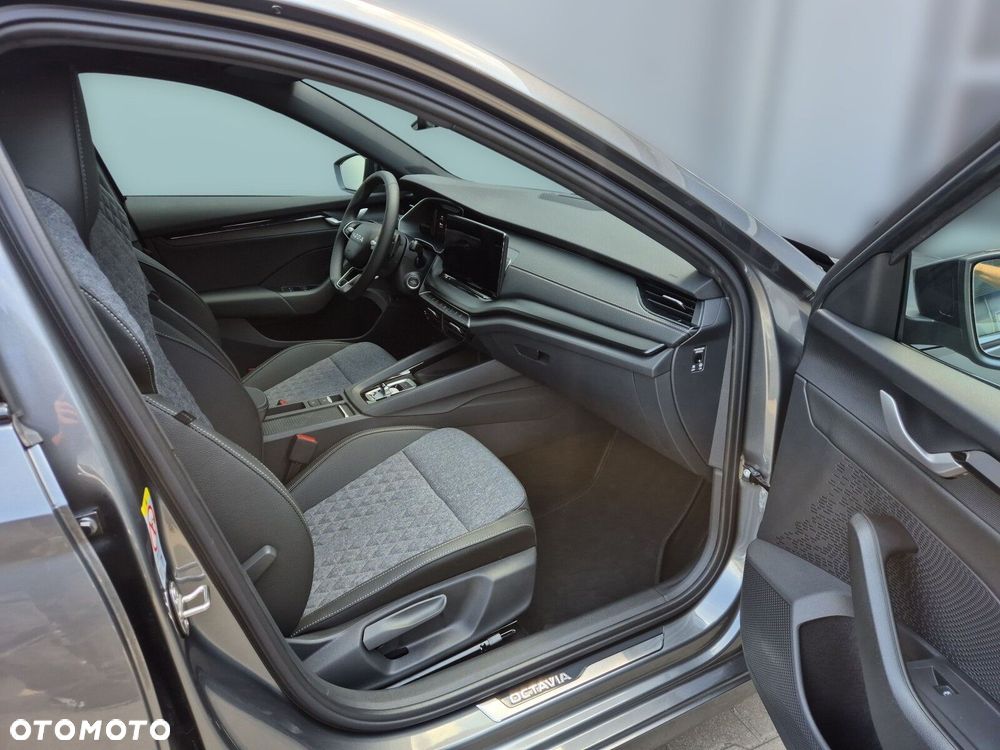 Skoda Octavia 2.0 TSI Sportline 4x4 DSG - 17