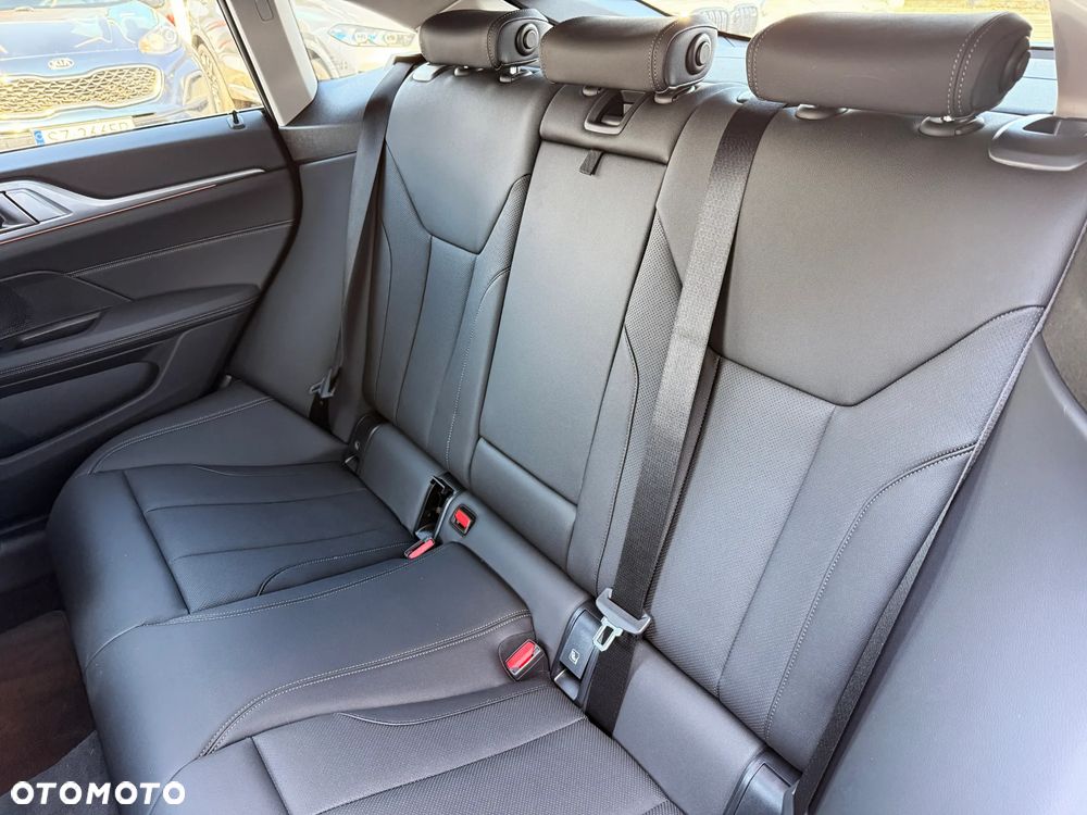 BMW Seria 4 420d xDrive M Sport sport - 32
