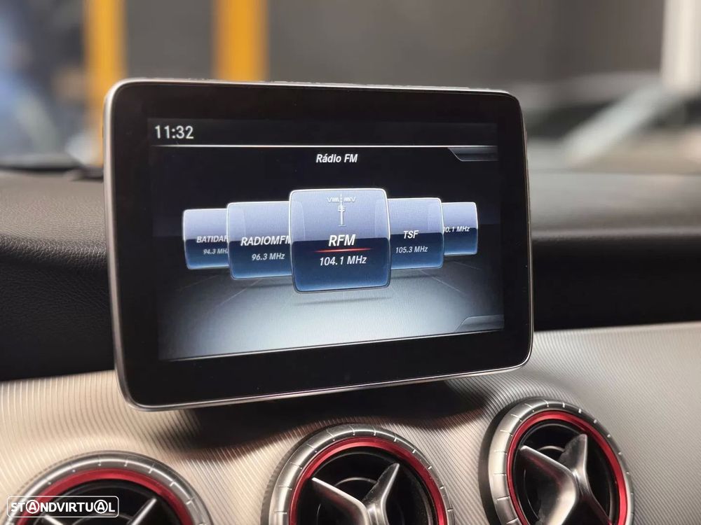 Mercedes-Benz CLA 180 d Shooting Brake Urban - 19